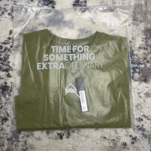 Oner Active Classic Oner Graphic Crop Lightweight T-Shirt Small - Olive Green - Picture 5 of 5